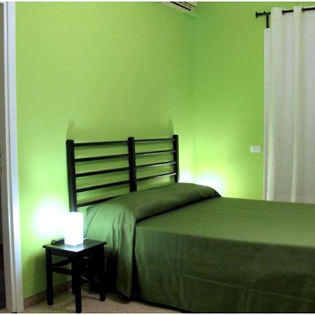 Arches Inn Rome Room photo