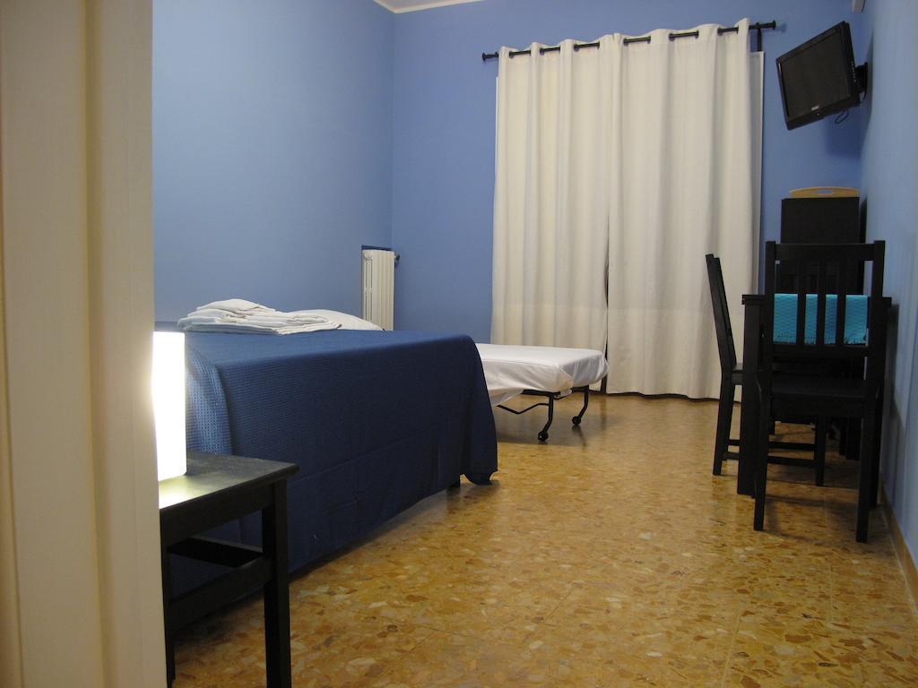 Arches Inn Rome Room photo